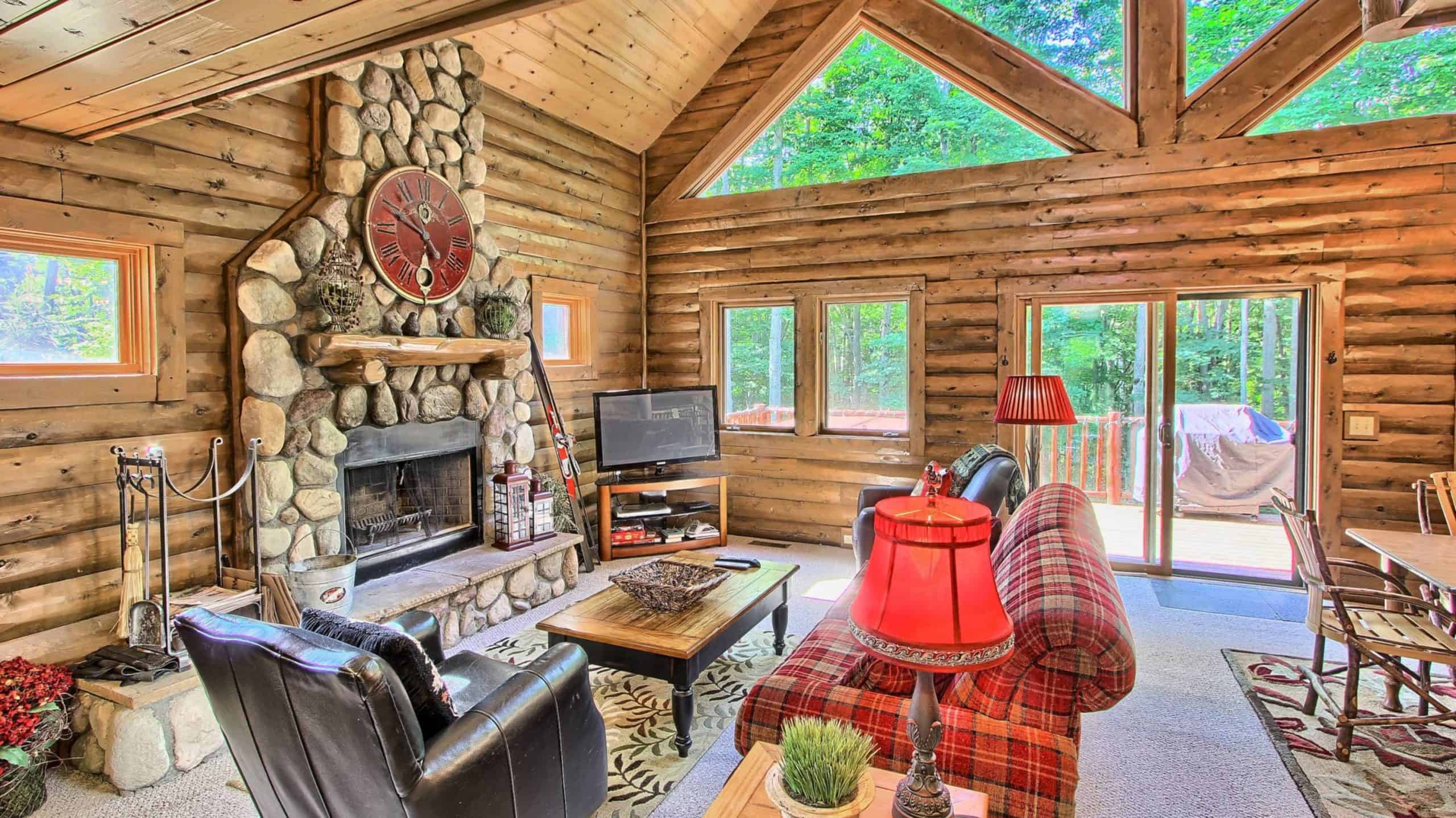 This is a picture of the Living Room at Mountain Cabin 832 vacation rental